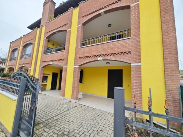 appartamento in vendita a Comacchio in zona Porto Garibaldi