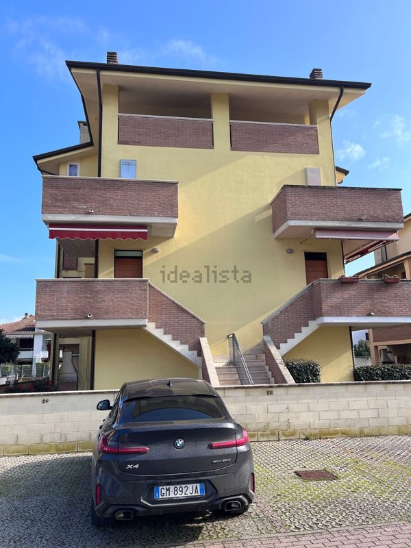 appartamento in vendita a Comacchio in zona Porto Garibaldi