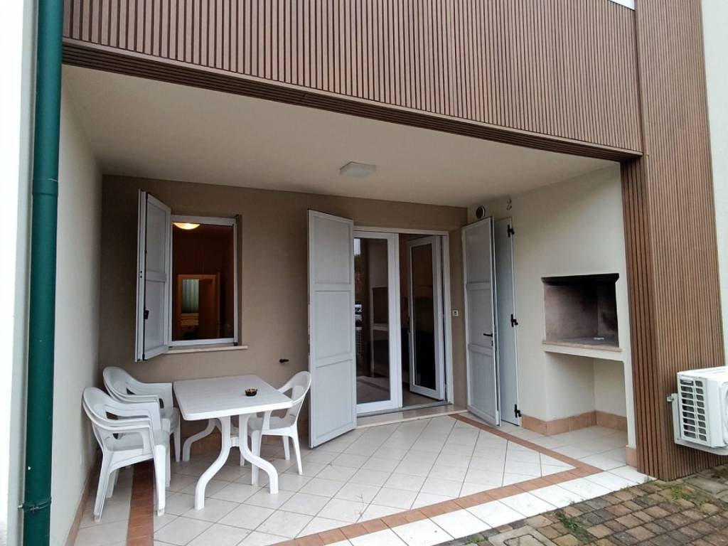 casa indipendente in vendita a Comacchio in zona Lido delle Nazioni