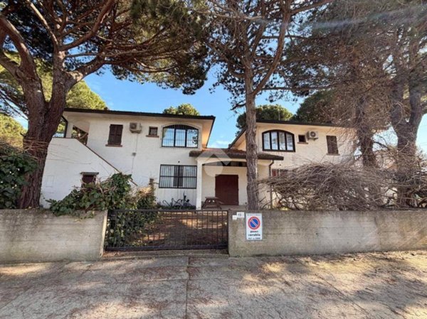 appartamento in vendita a Comacchio in zona Lido degli Estensi