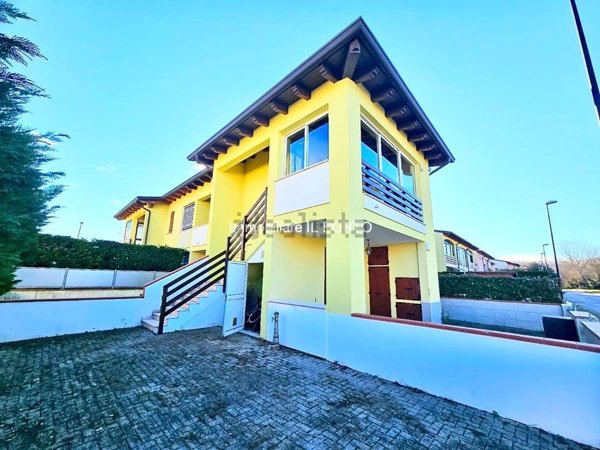 appartamento in vendita a Comacchio in zona Lido degli Scacchi