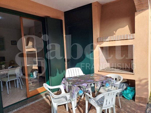 casa indipendente in vendita a Comacchio in zona Lido degli Estensi