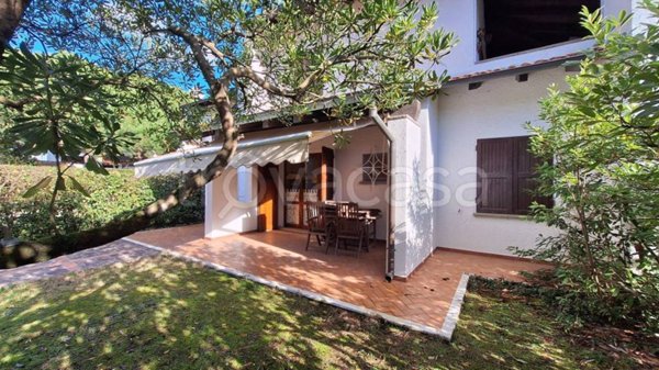 casa indipendente in vendita a Comacchio in zona Lido di Spina