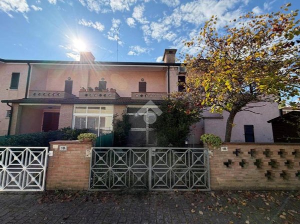 appartamento in vendita a Comacchio in zona Lido degli Estensi