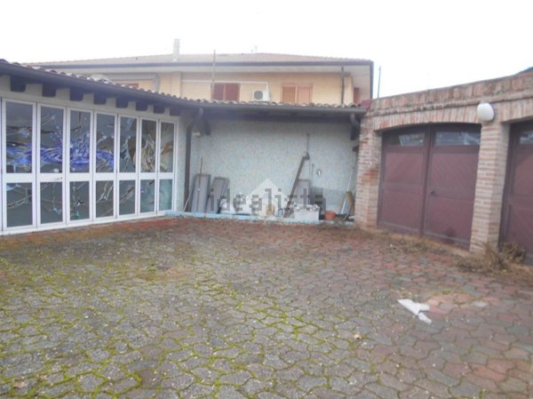locale di sgombero in vendita a Comacchio in zona Porto Garibaldi