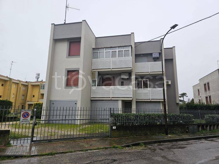 appartamento in vendita a Comacchio in zona Lido di Pomposa