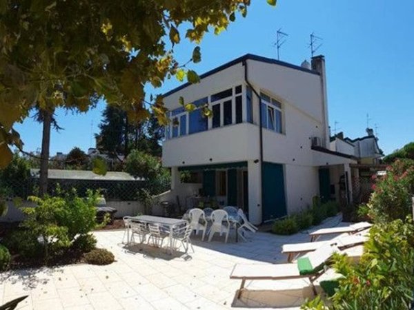 casa indipendente in vendita a Comacchio