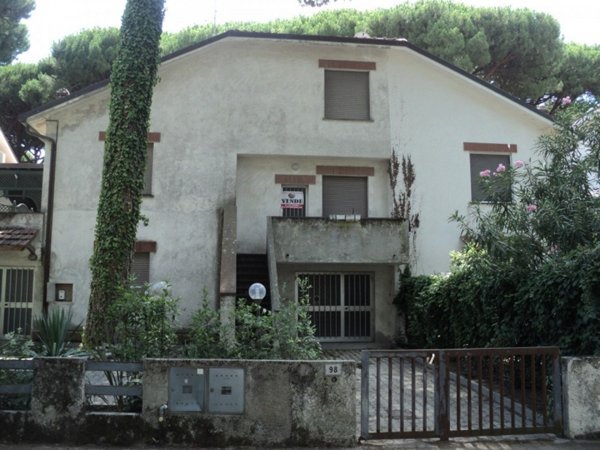 casa indipendente in vendita a Comacchio in zona Lido di Spina