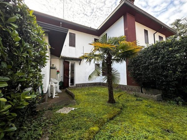 casa indipendente in vendita a Comacchio in zona Lido delle Nazioni