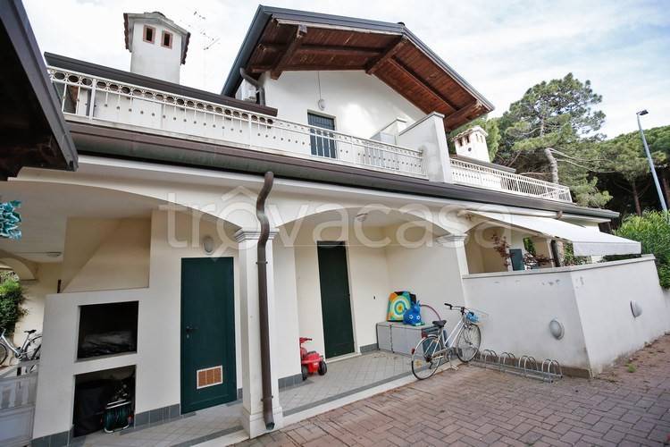 casa indipendente in vendita a Comacchio in zona Lido di Spina