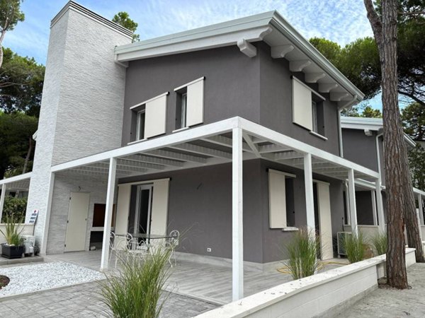 casa indipendente in vendita a Comacchio in zona Lido di Spina