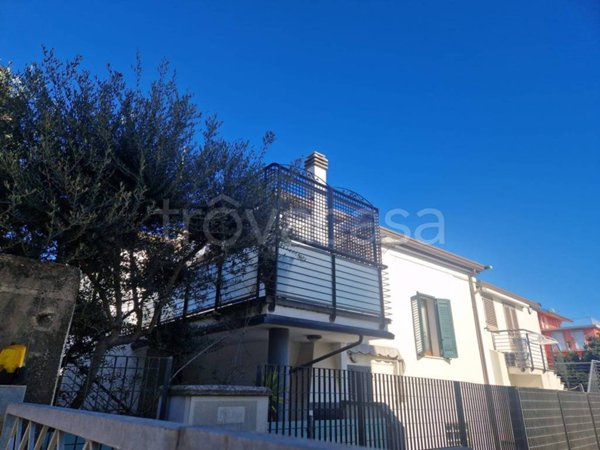 casa indipendente in vendita a Comacchio in zona Porto Garibaldi