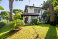 casa indipendente in vendita a Comacchio in zona Lido di Spina