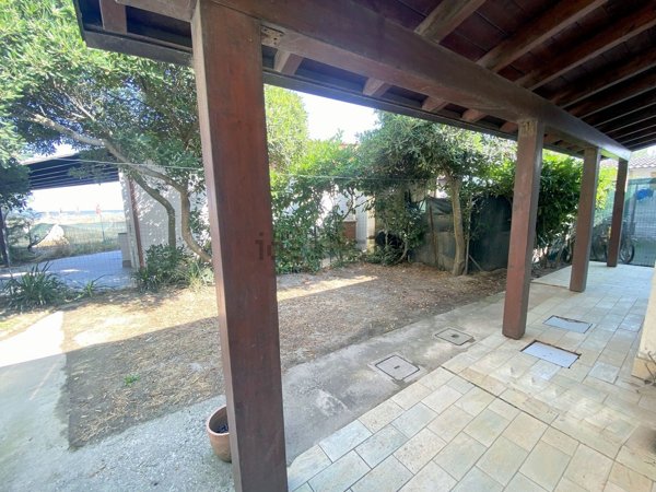 appartamento in vendita a Comacchio in zona Lido degli Scacchi