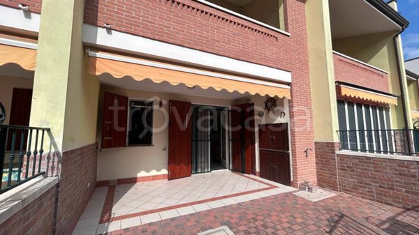 casa indipendente in vendita a Comacchio in zona Lido delle Nazioni