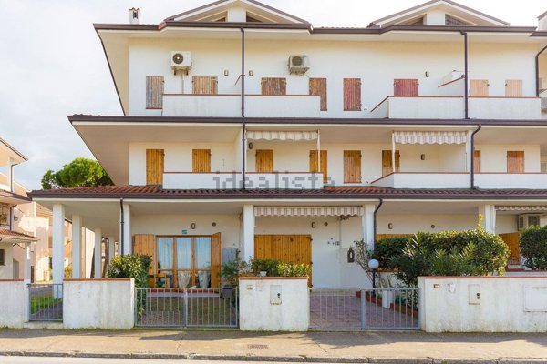 appartamento in vendita a Comacchio in zona Lido degli Estensi