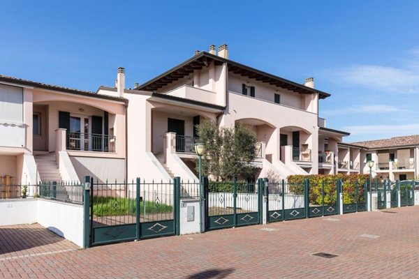 appartamento in vendita a Comacchio in zona Porto Garibaldi