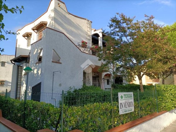 appartamento in vendita a Comacchio in zona Lido degli Scacchi