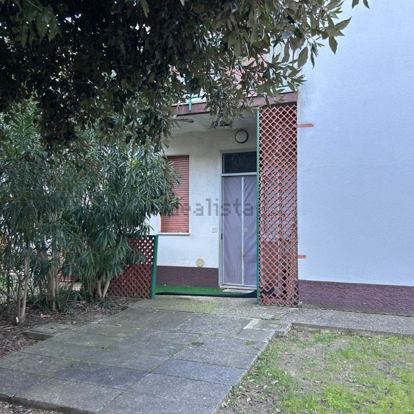 appartamento in vendita a Comacchio in zona Lido degli Scacchi