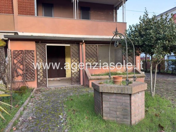 casa indipendente in vendita a Comacchio in zona Lido delle Nazioni