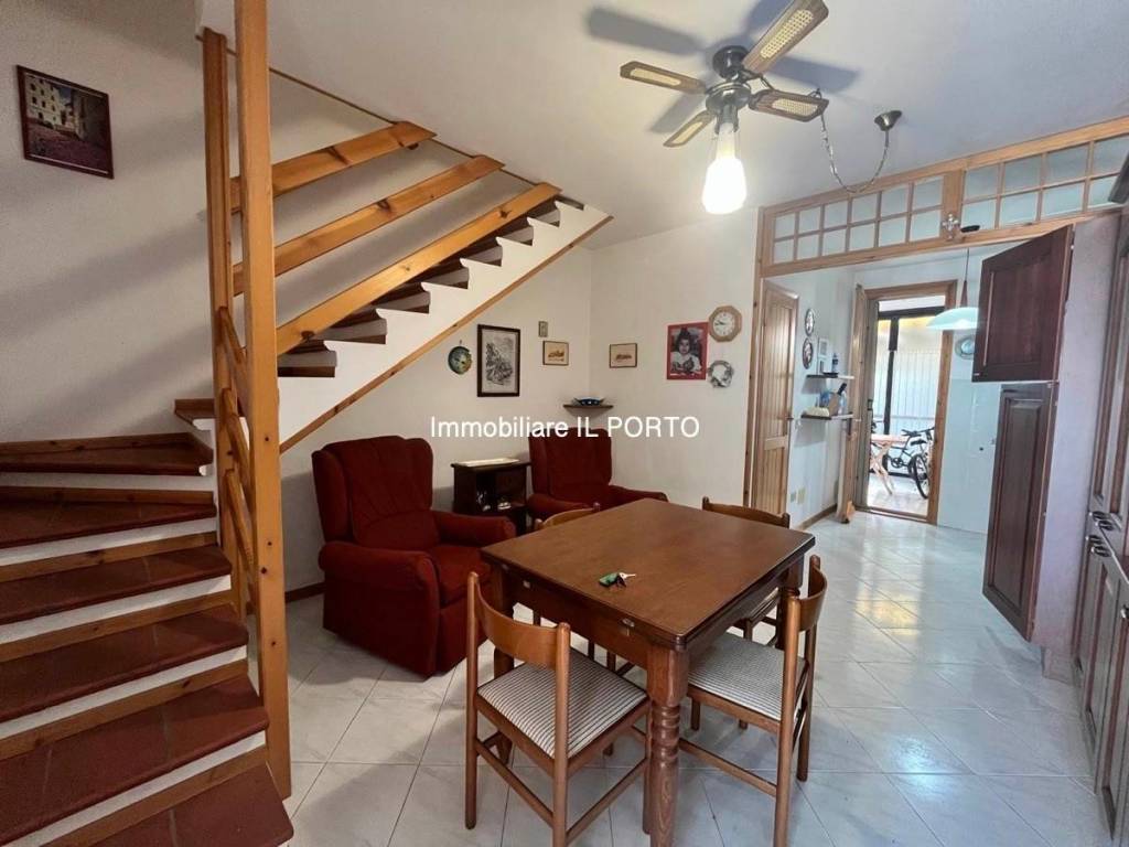 casa indipendente in vendita a Comacchio in zona Lido delle Nazioni