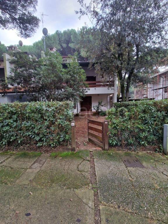 casa indipendente in vendita a Comacchio in zona Lido di Spina