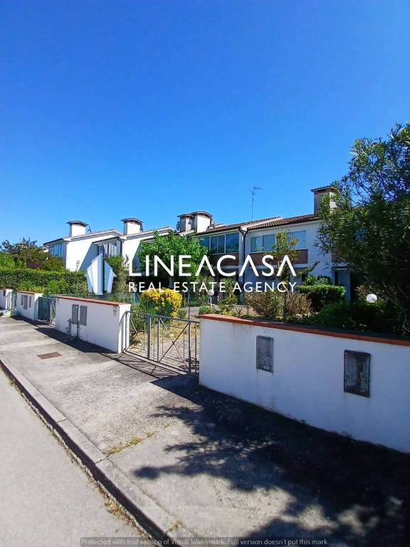 appartamento in vendita a Comacchio in zona Lido di Volano