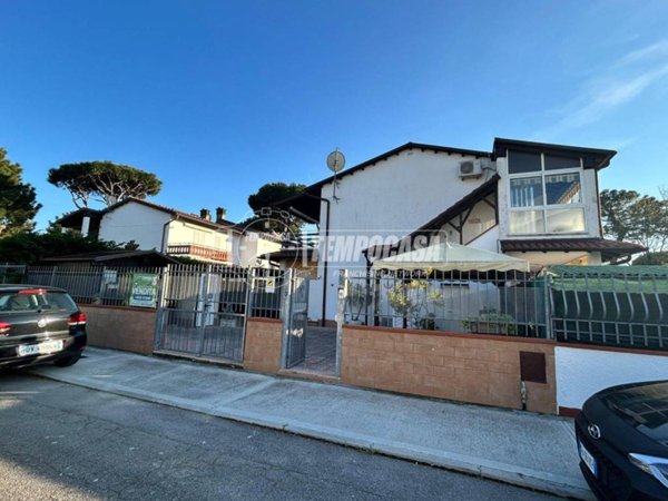 appartamento in vendita a Comacchio in zona Lido delle Nazioni