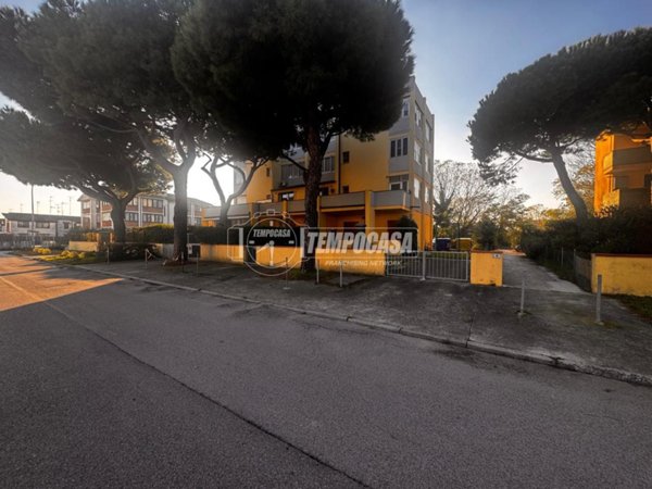 appartamento in vendita a Comacchio in zona Porto Garibaldi