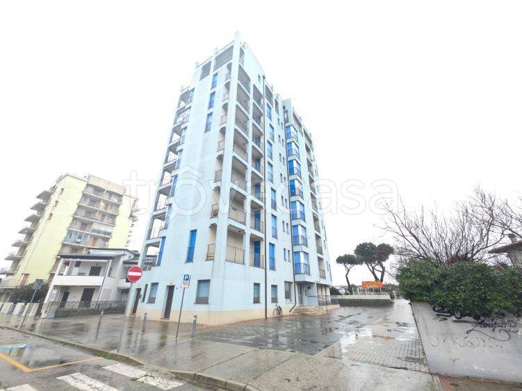 appartamento in vendita a Comacchio in zona Lido degli Scacchi