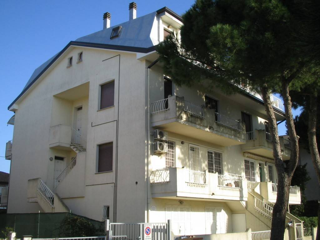 appartamento in vendita a Comacchio in zona Porto Garibaldi