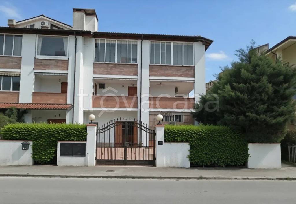 appartamento in vendita a Comacchio in zona Lido degli Estensi