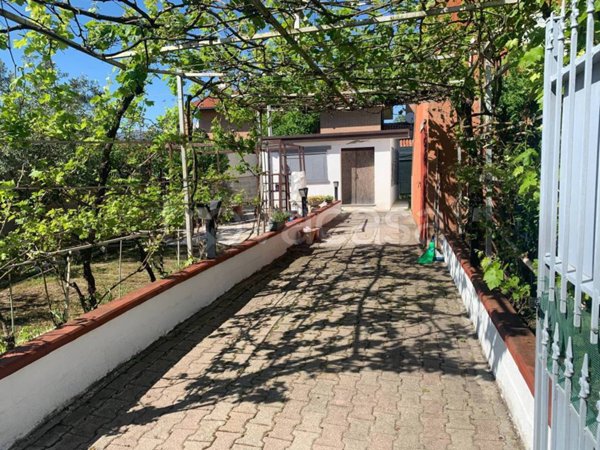 casa indipendente in vendita a Comacchio in zona Lido degli Scacchi