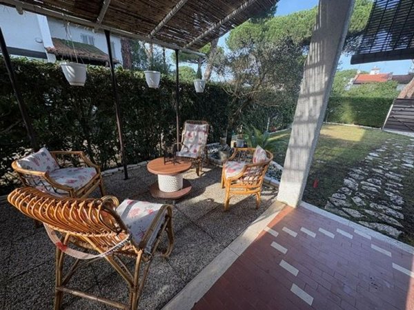 casa indipendente in vendita a Comacchio in zona Lido di Spina