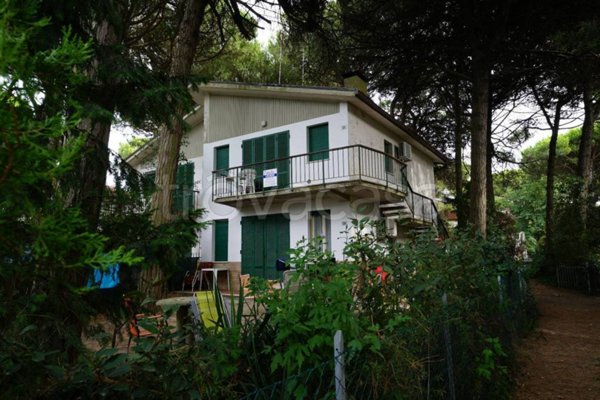 casa indipendente in vendita a Comacchio in zona Lido di Spina
