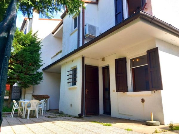 casa indipendente in vendita a Comacchio in zona Lido di Pomposa