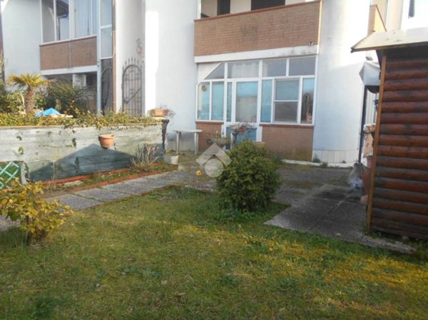 casa indipendente in vendita a Comacchio in zona Lido di Volano