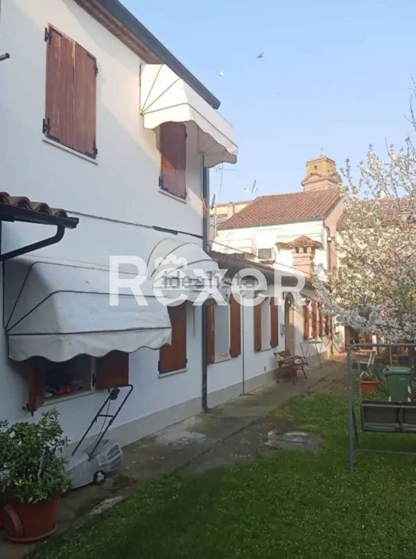 casa indipendente in vendita a Comacchio