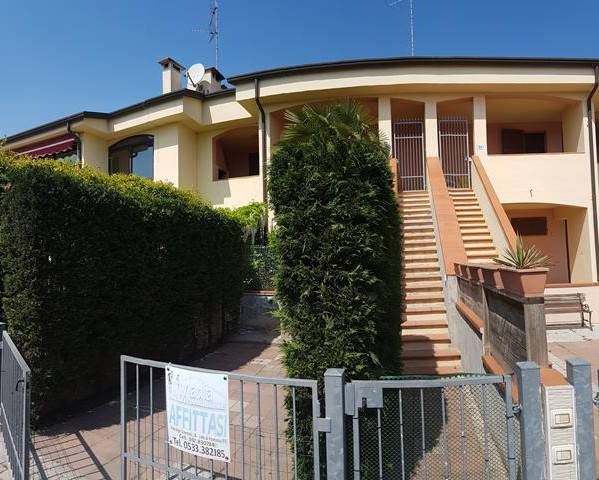 casa indipendente in vendita a Comacchio in zona Lido degli Scacchi