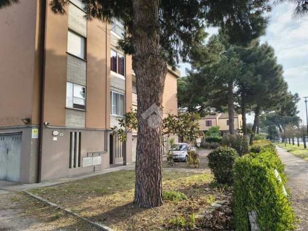 appartamento in vendita a Comacchio in zona Porto Garibaldi