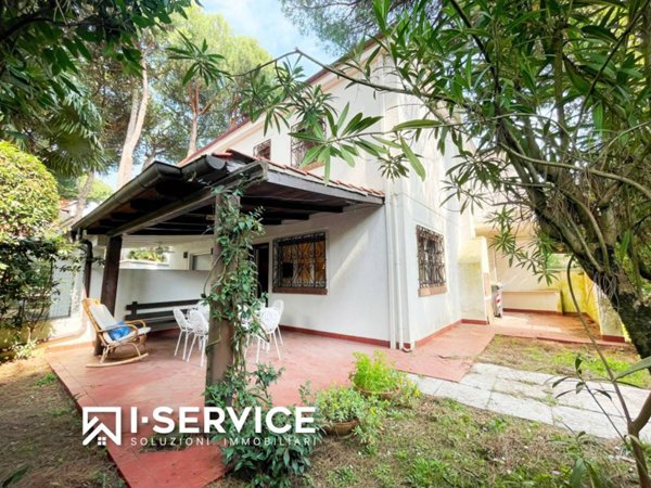 casa indipendente in vendita a Comacchio in zona Lido di Spina