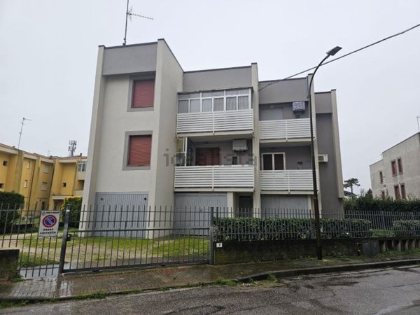 appartamento in vendita a Comacchio in zona Lido di Pomposa