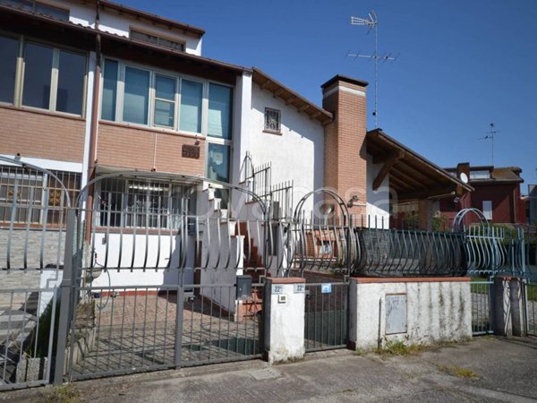 casa indipendente in vendita a Comacchio in zona Lido delle Nazioni
