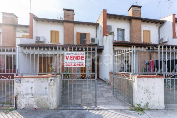 casa indipendente in vendita a Comacchio in zona Lido degli Estensi
