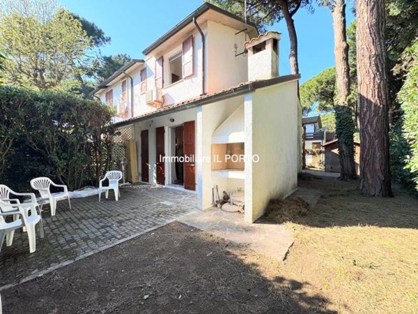 casa indipendente in vendita a Comacchio in zona Lido degli Estensi