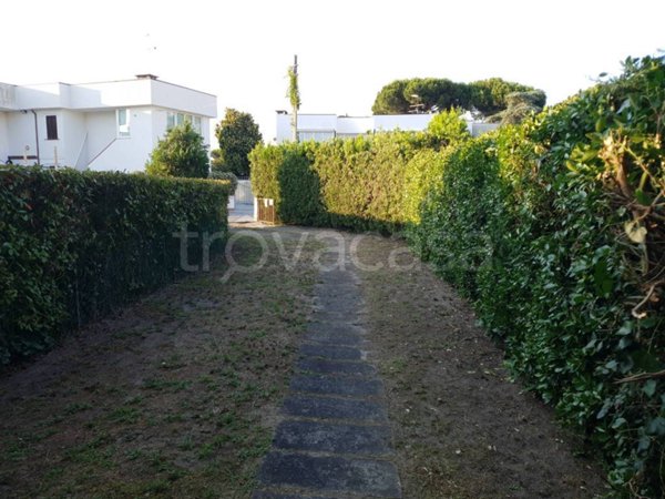 casa indipendente in vendita a Comacchio in zona Lido delle Nazioni