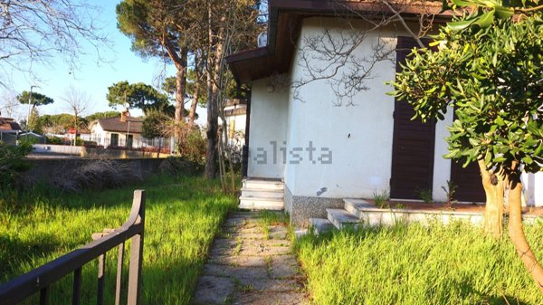 casa indipendente in vendita a Comacchio in zona Lido delle Nazioni