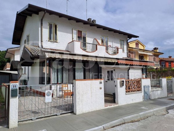 casa indipendente in vendita a Comacchio in zona Porto Garibaldi