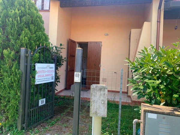casa indipendente in vendita a Comacchio in zona Lido delle Nazioni