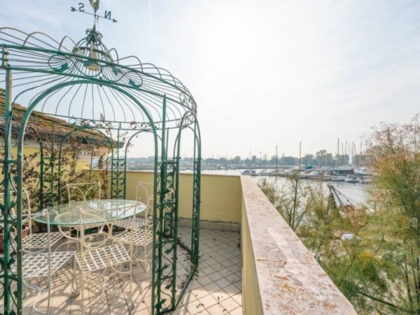 appartamento in vendita a Comacchio in zona Porto Garibaldi